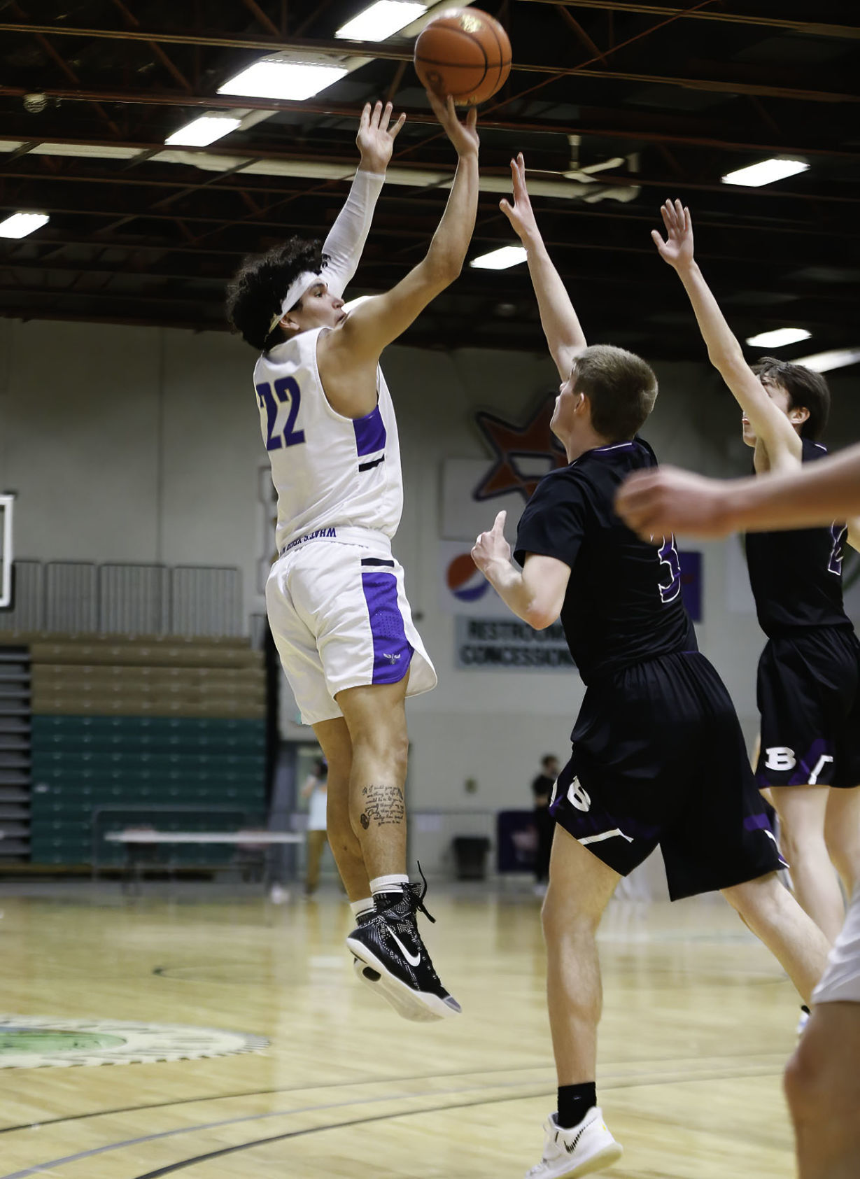031021-ir-spt-boys-basketball-Skyview-4.jpg